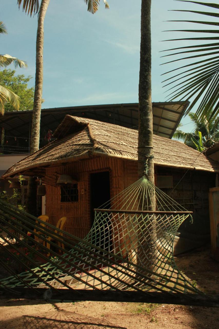 Elara Beach View Homestay Alappuzha المظهر الخارجي الصورة